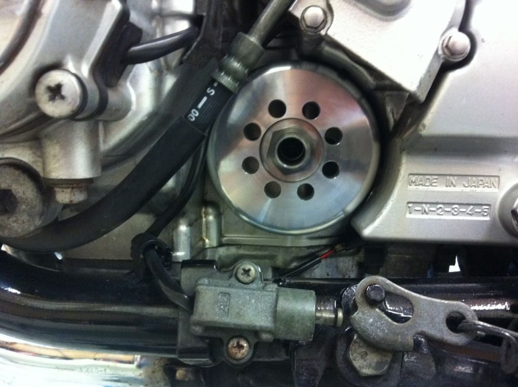 Changing the oil filter on an XJR1300 (Step by Step) Page 2 YAMAHA